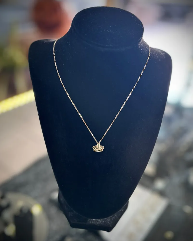 Chains & Necklaces